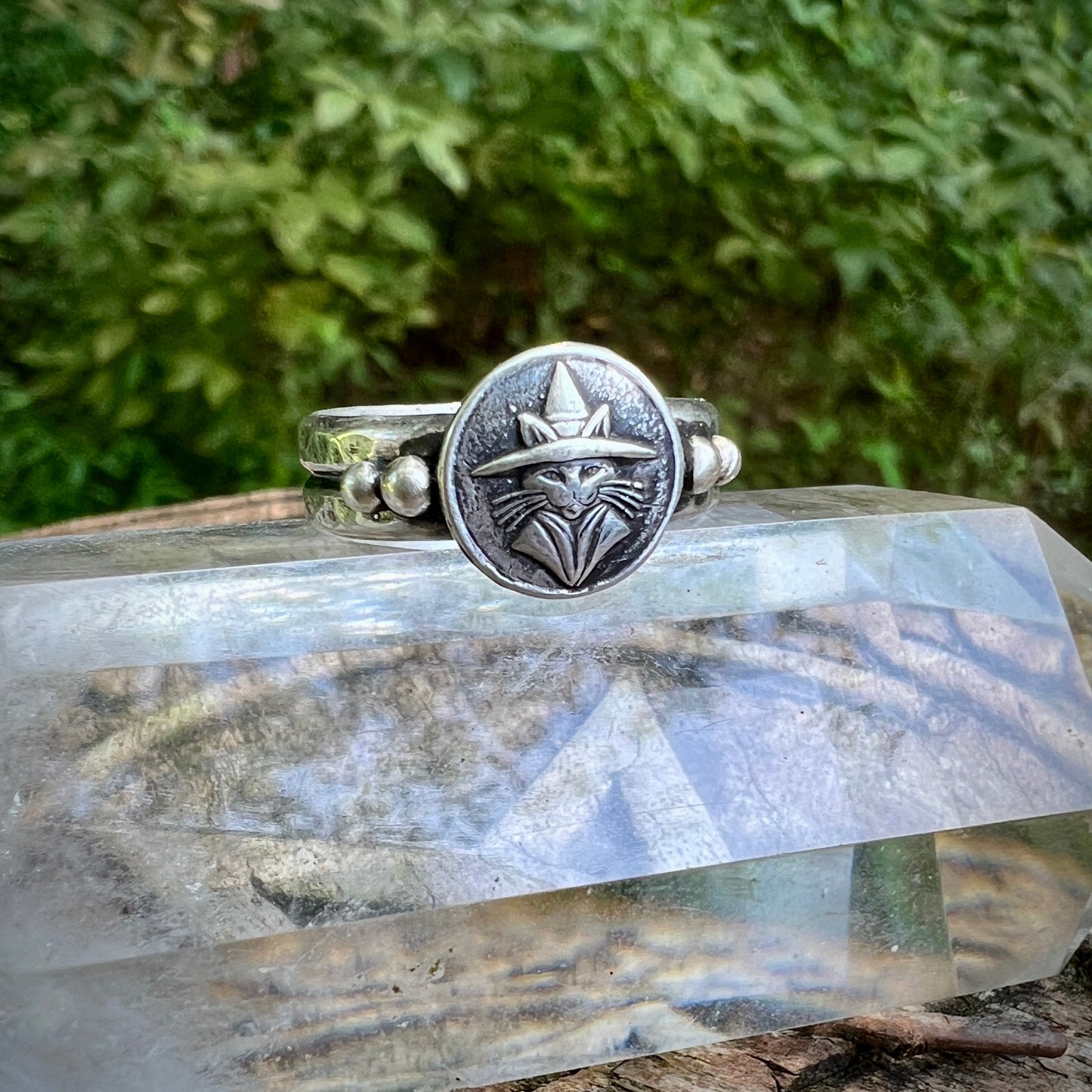 **Made-to-Order** Familiar Ring