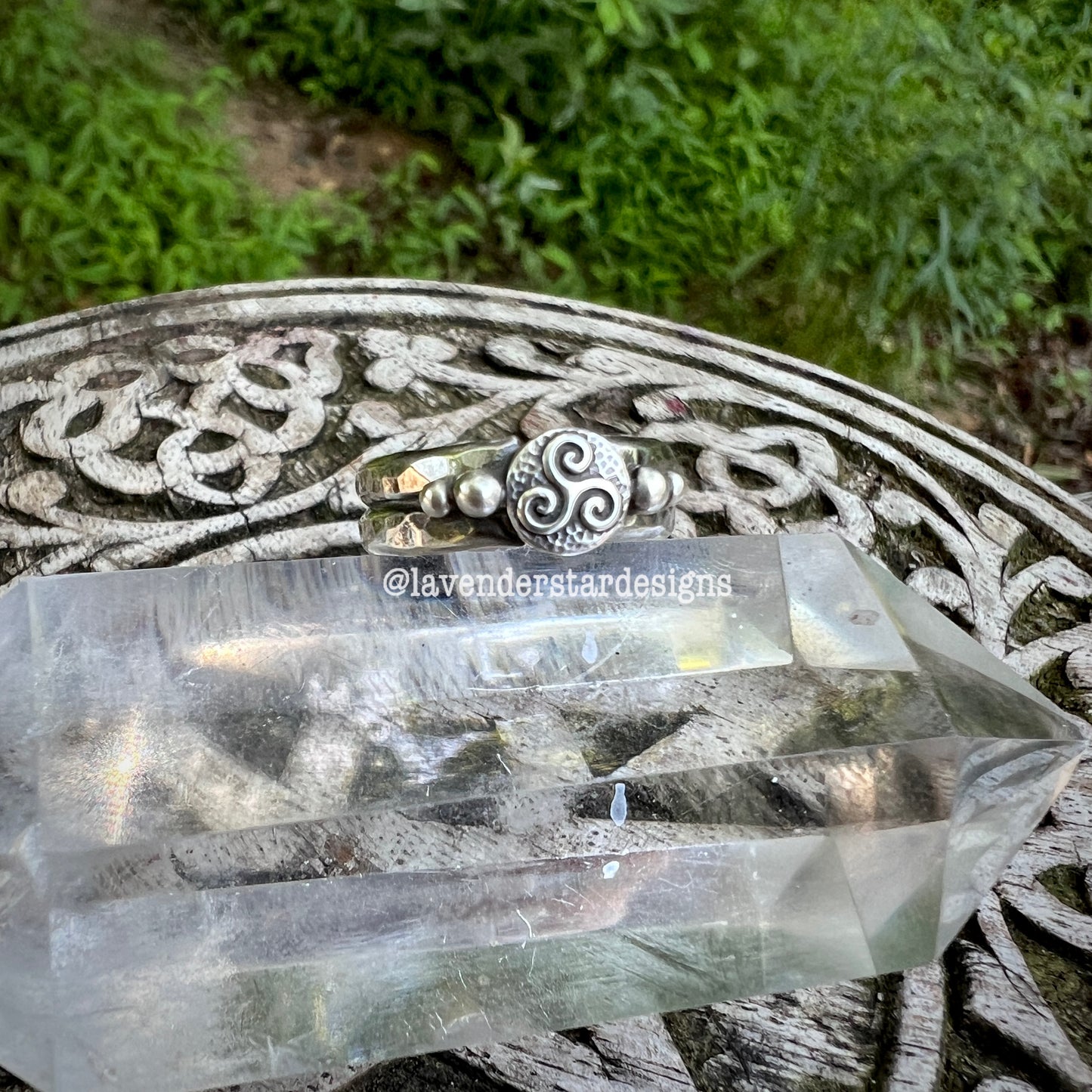 **Made-to-Size** Triskele Ring