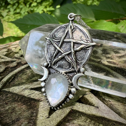 Mother of Pearl Pentacle Pendant