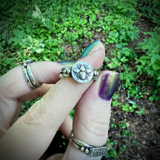 Bee Ring ✦ Pre-order