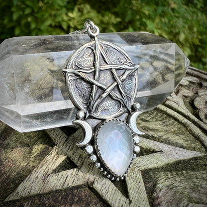 Mother of Pearl Pentacle Pendant