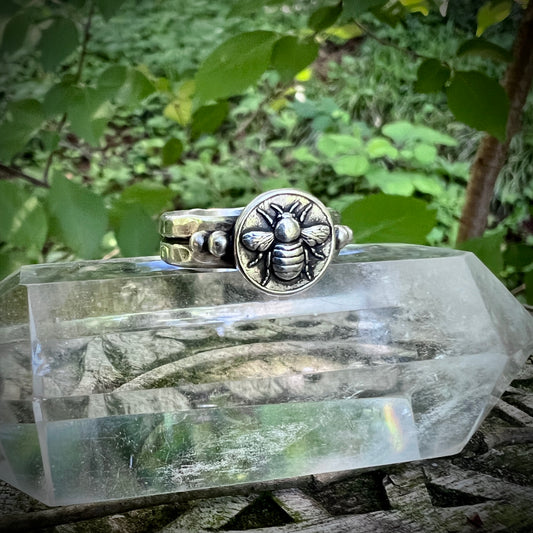 Bee Ring ✦ Pre-order