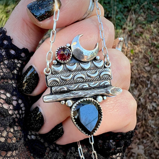 Moonlit Tomes ~ Black Onyx & Garnet