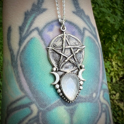 Mother of Pearl Pentacle Pendant