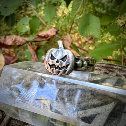 **Made-to-Order** Jack O'lantern Ring