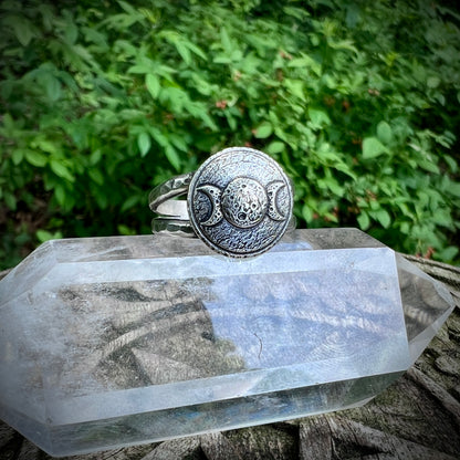 Lunar Surface Triple Moon Ring ✦ Pre-order