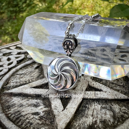 **Made-to-order** Swirl Pendant