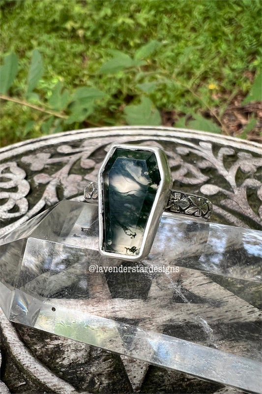 Moss Agate Coffin Ring ~ Size 8.5