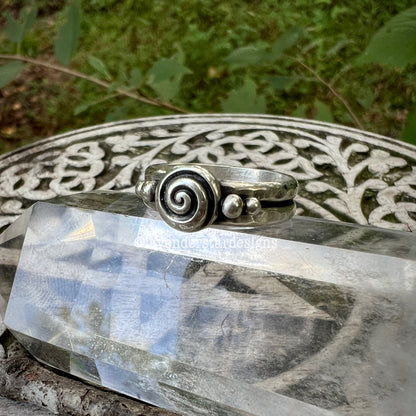 **Made-to-Order** Swirl Ring