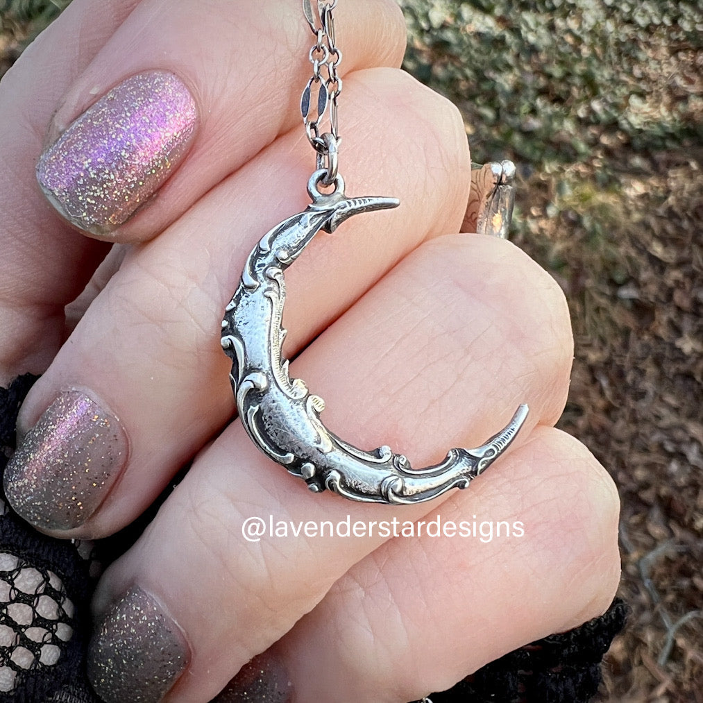 Twilight Echo Necklace